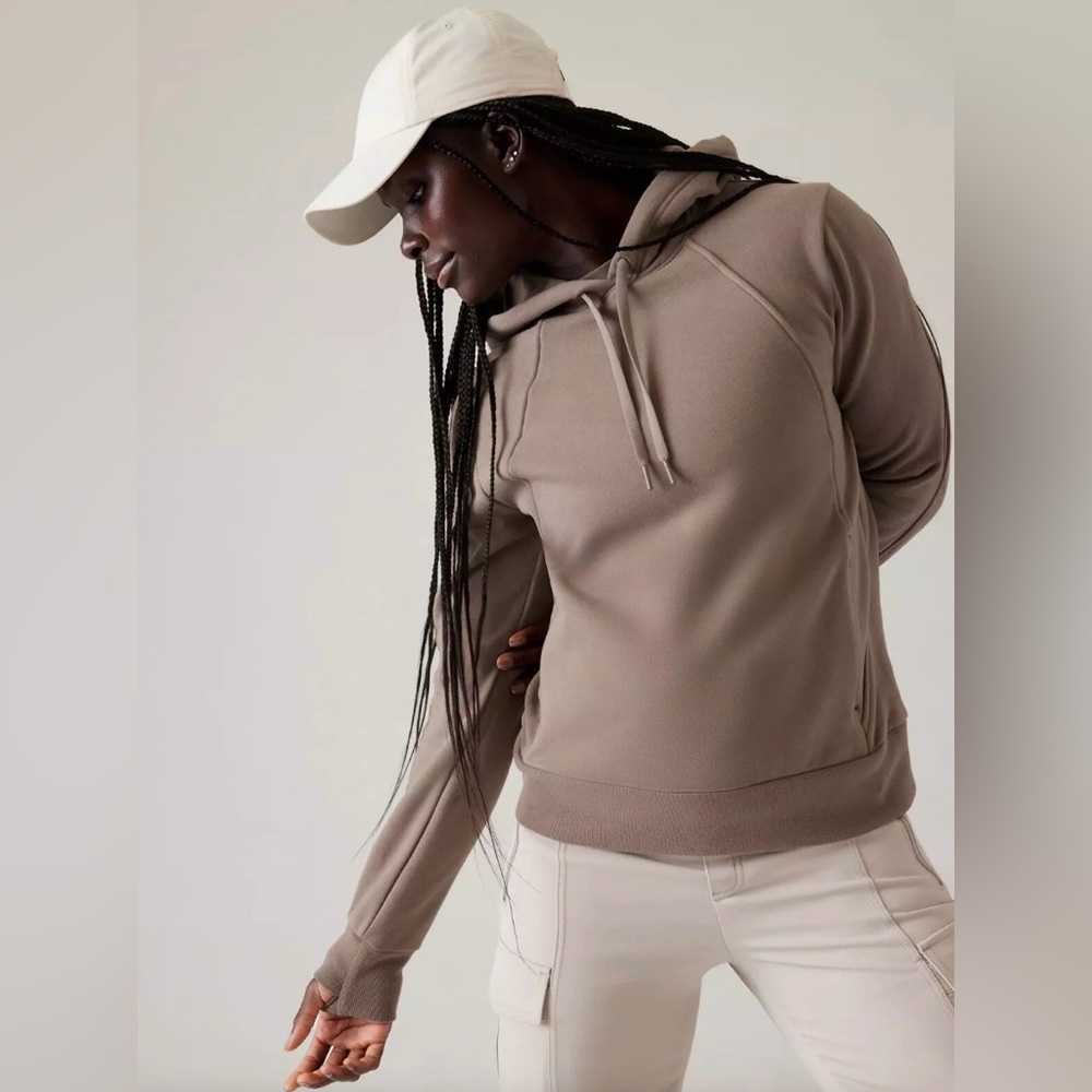 *NWT* Athleta Retroplush Revive Hoodie